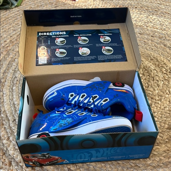 Heelys Blue Roller Shoes - Picture 16 of 16